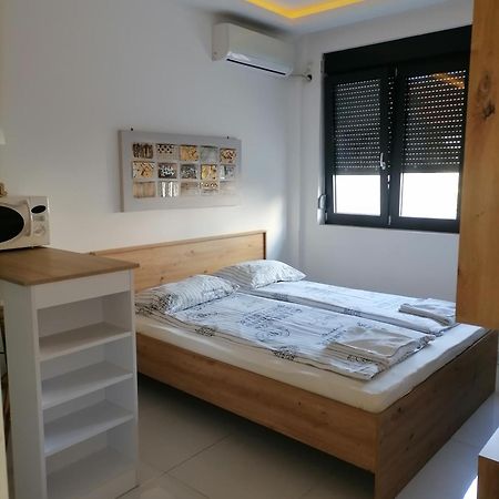 Stojanovic Apartments Ni Екстериор снимка