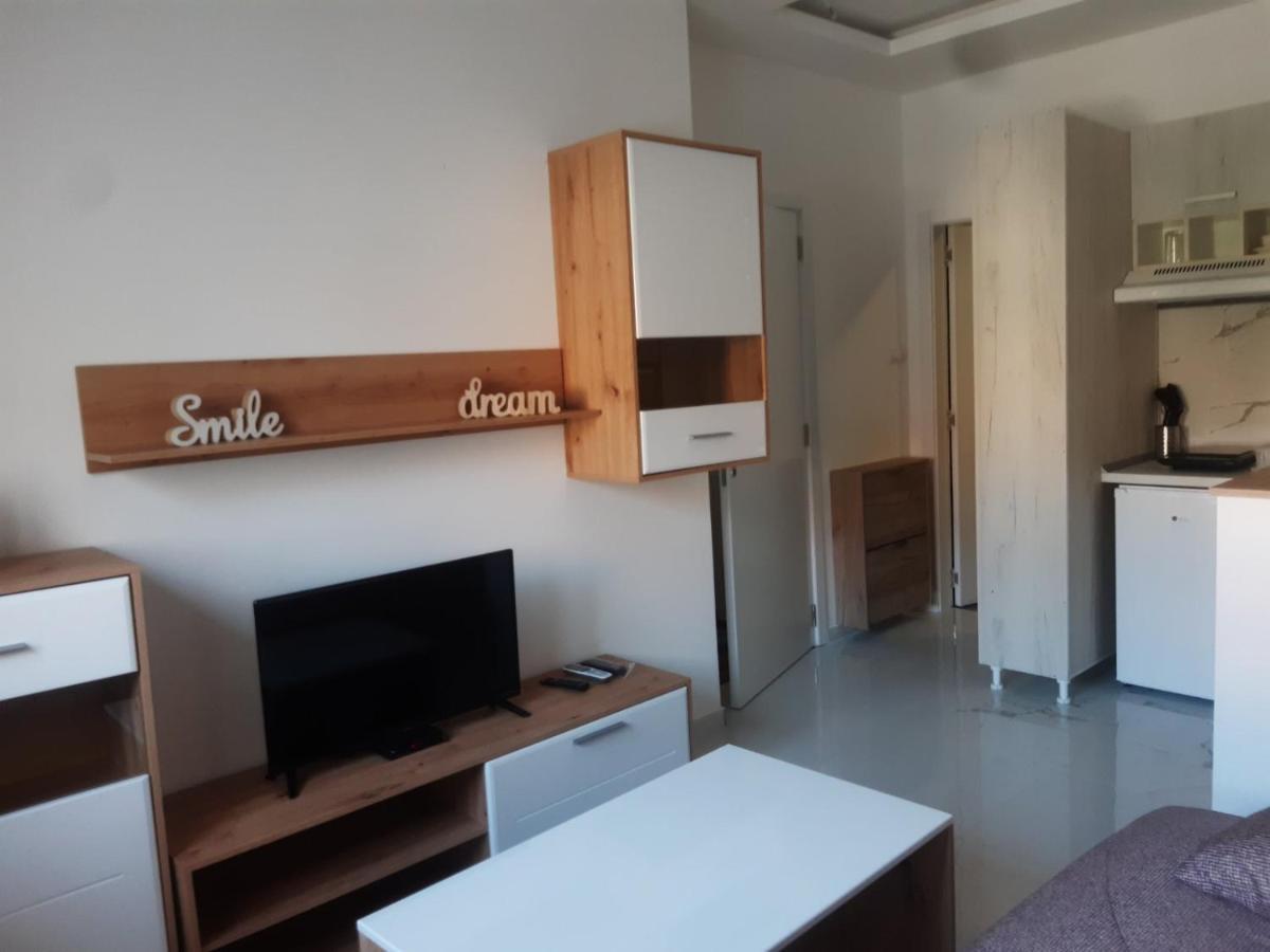 Stojanovic Apartments Ni Екстериор снимка